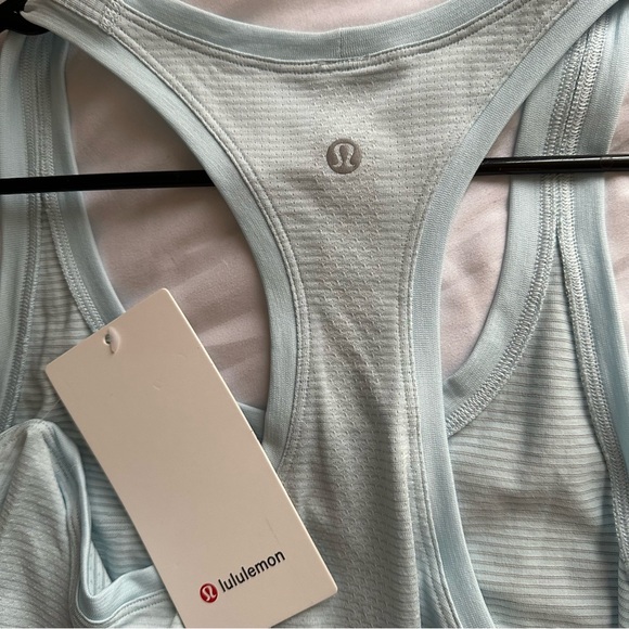 NWT Lululemon swiftly tech racerback tank 2.0! - Picture 4 of 4